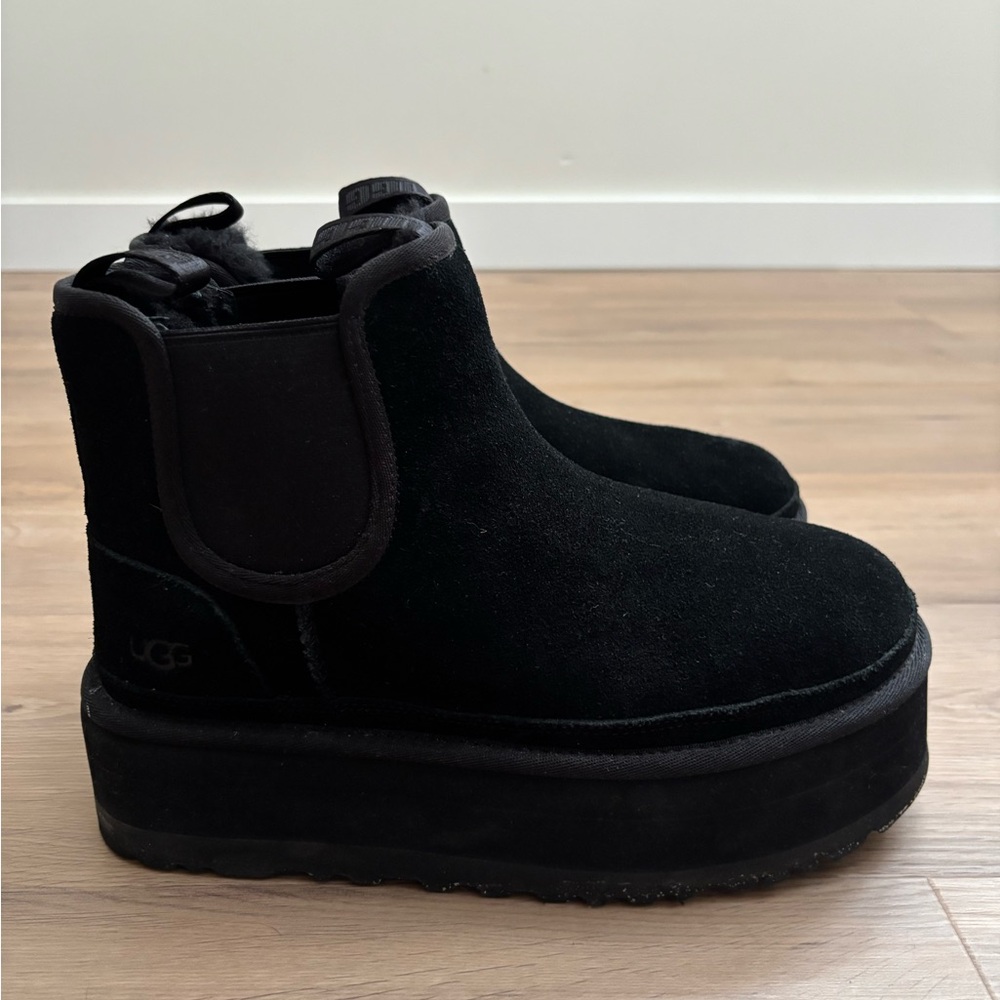 Ugg Black Suede Boots